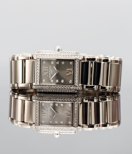 Patek Philippe Twenty-4 4908/200G